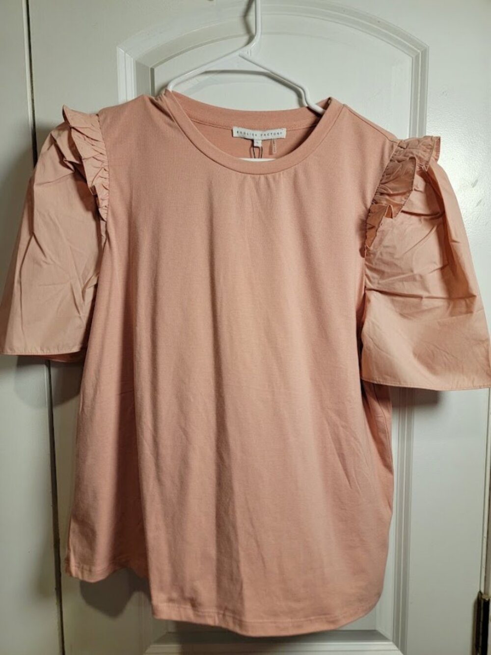 English Factory Blush Pink Ruffle Puff Sleeve Top Size Large NWT